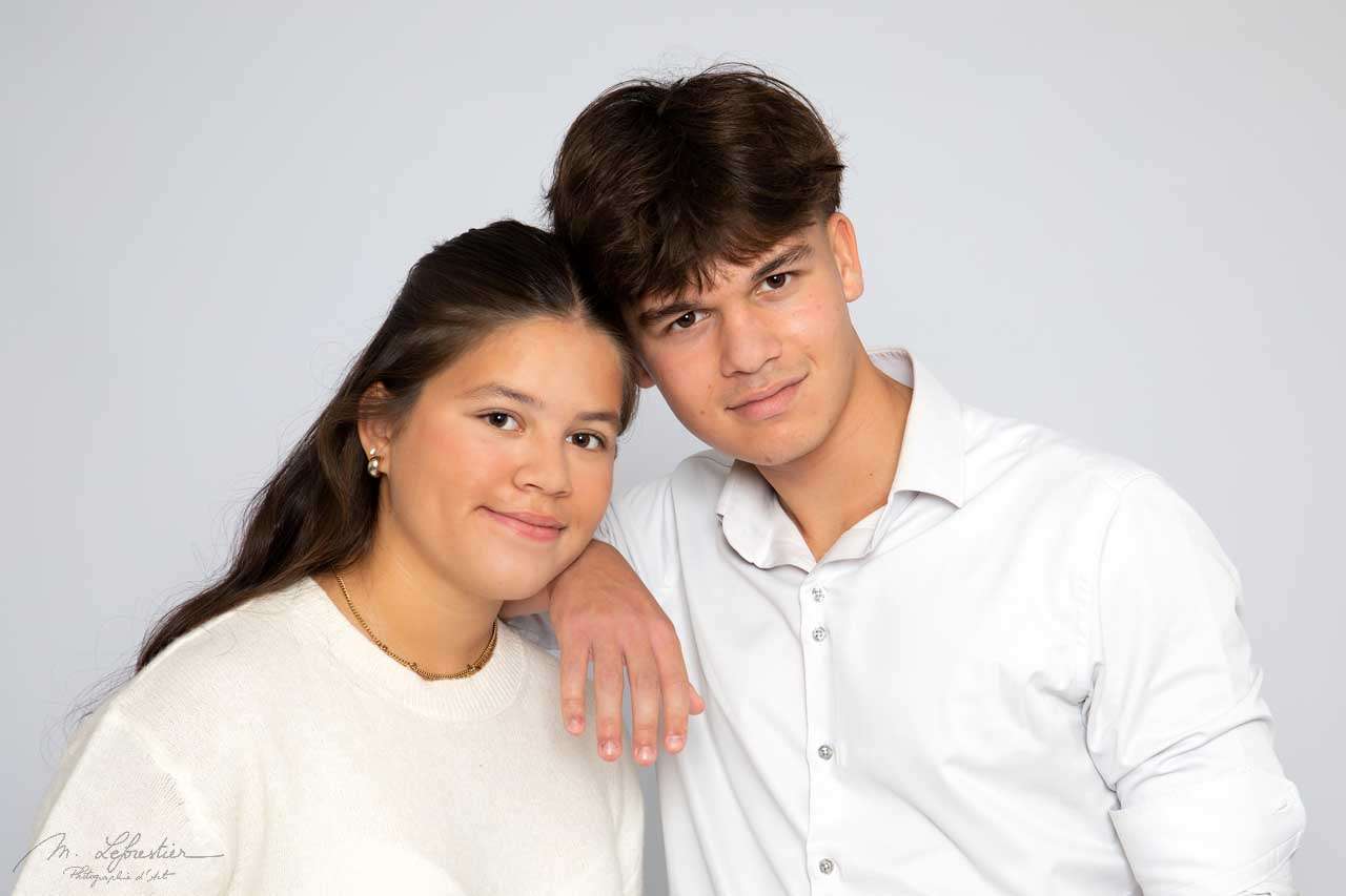 Welkom op mijn fotostudio! Familie in de fotostudio broer en zus fotostudio geldrop mierlo img 7238